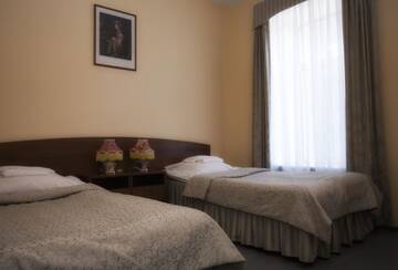 Трехместный номер «Комфорт» в Гостинице Инжэкон
